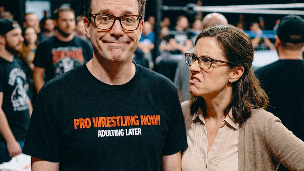 Nyt on aika päivittää fanivarusteet! Älä tyydy tavalliseen, vaan hanki itsellesi näyttävimmät showpaini paidat. Meillä on jatkuvasti vaihtuva valikoima uniikkeja showpainipaitoja, joita et muualta löydä. Jos wrestling ja kotimainen tai kansainvälinen ammattilaispaini ovat juttusi, klikkaa itsesi kauppaan ja tee löytöjä!