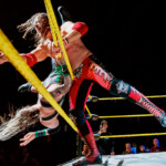 Dylab Roda ja StarBuck. SuperSLAM II Korso, Vantaa, 21. helmikuu 2025. Suomalainen showpainitapahtuma, järjestäjänä SLAM! Wrestling Finland. Showpaini Helsinki Vantaa Espoo. Kansainvälisen tason ammattipaini tapahtuma Suomessa.